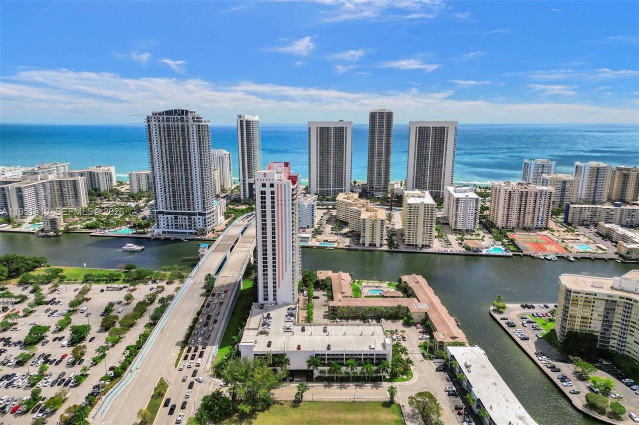 2600 E Hallandale Beach Blvd, Unit T3201, Hallandale Beach, FL 33009 Photo