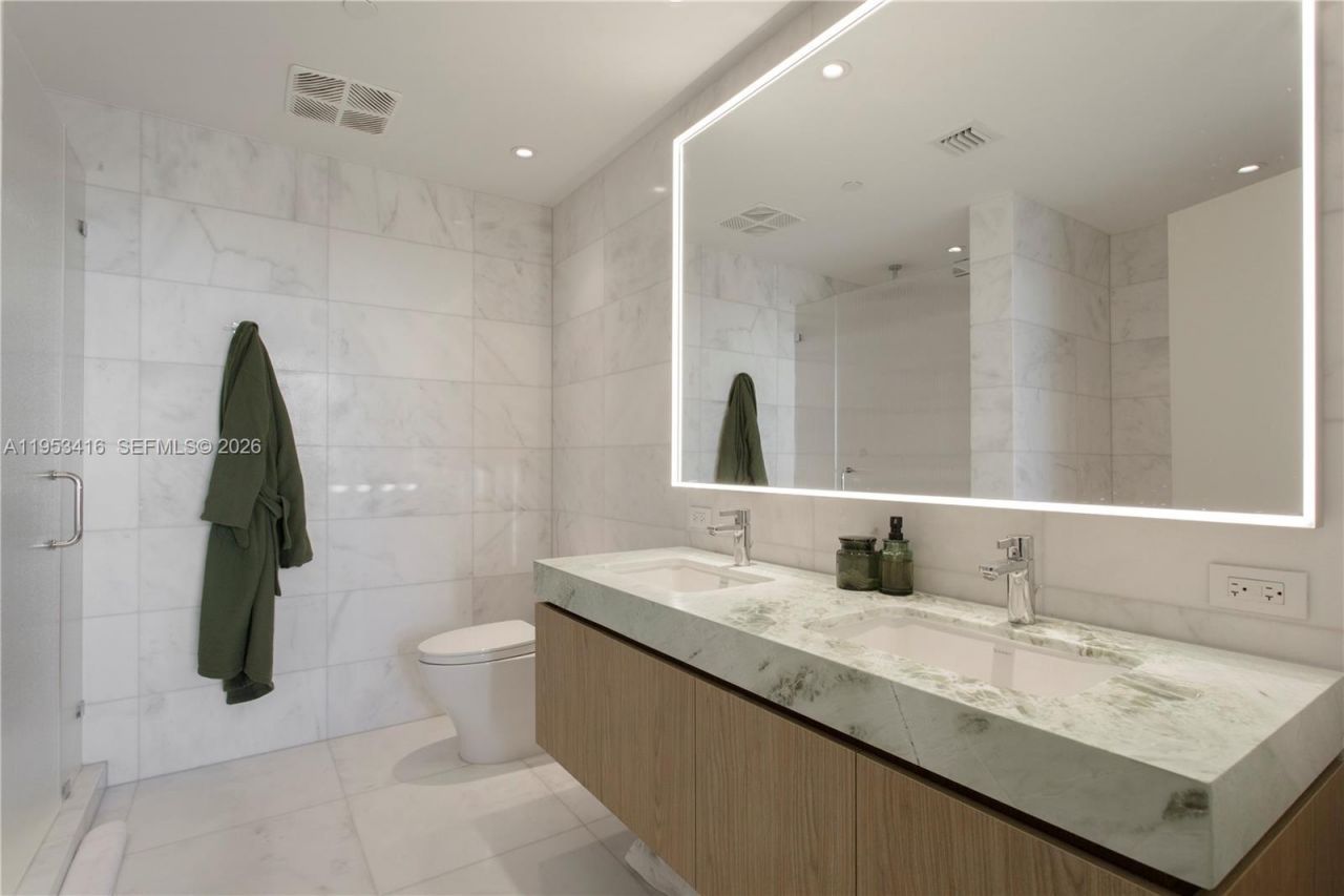 500 Alton Rd, Unit 1203, Miami Beach, FL 33139 Photo