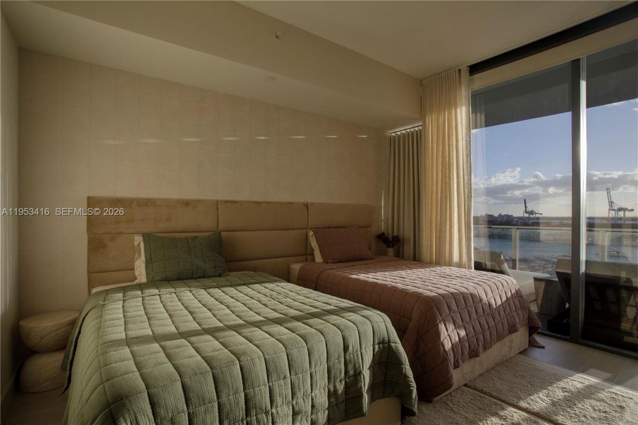 500 Alton Rd, Unit 1203, Miami Beach, FL 33139 Photo