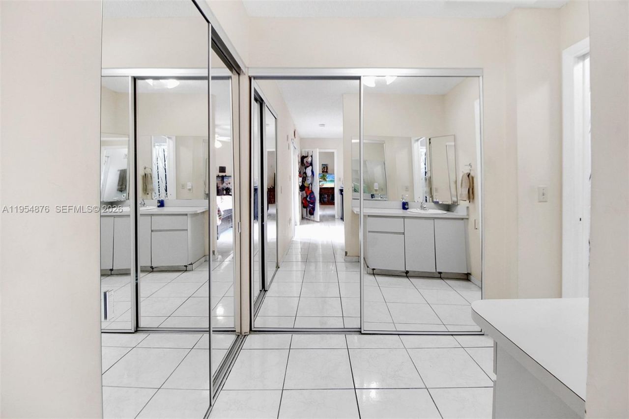 11942 SW 210th St, Miami, FL 33177 Photo