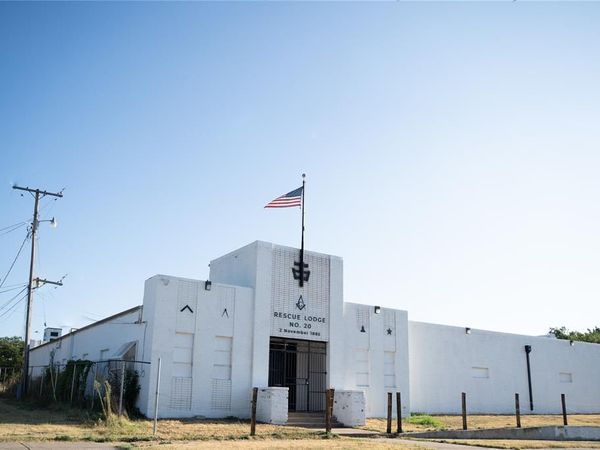 2901 Schwartz Avenue , Fort Worth, TX 76106