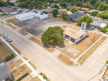 2909 Schwartz Avenue, Fort Worth, TX 76106