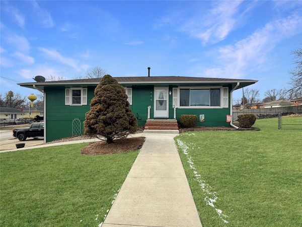 600 N 5th Street, Carlisle, IA 50047