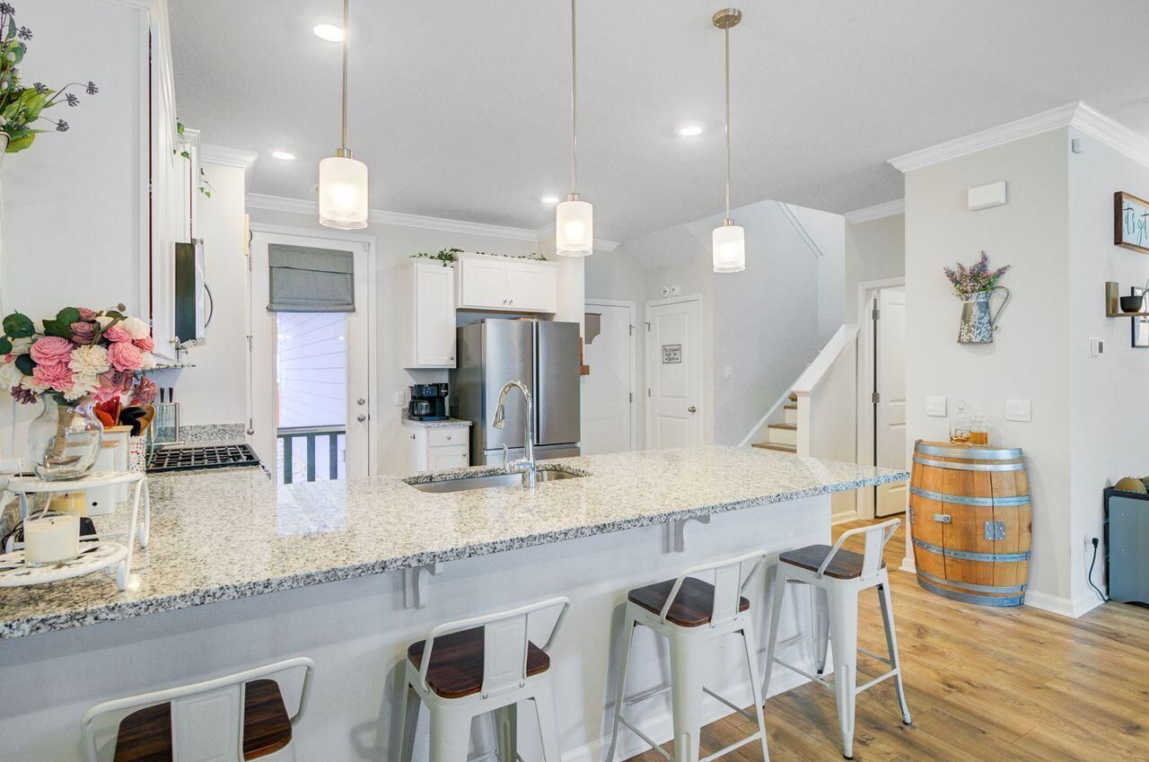 405 Oak View Way Photo 11