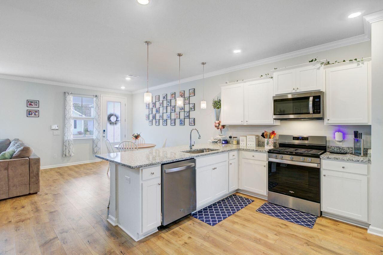 405 Oak View Way Photo 13