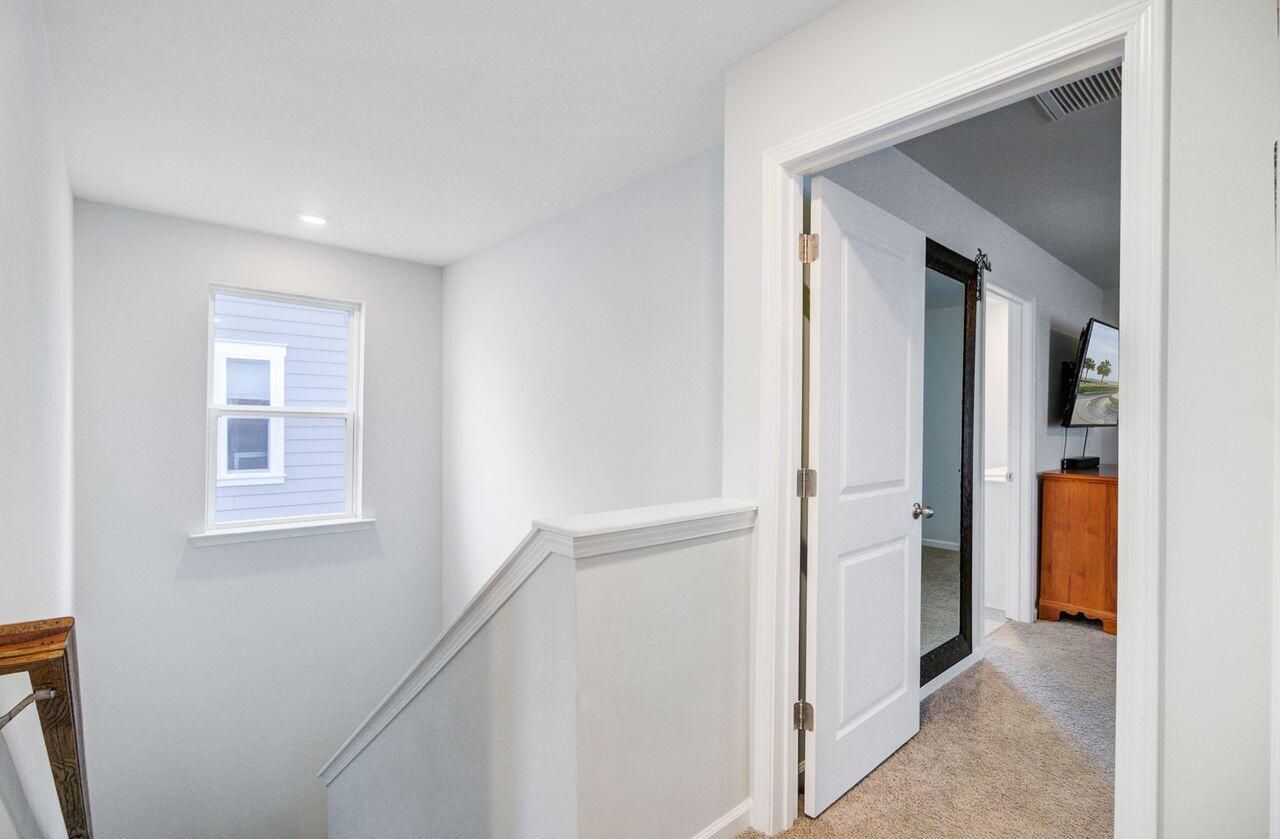 405 Oak View Way Photo 18