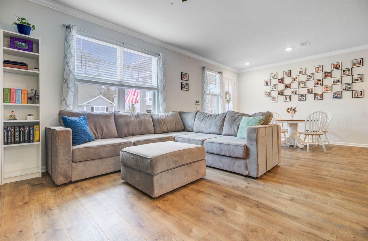 405 Oak View Way Photo 9