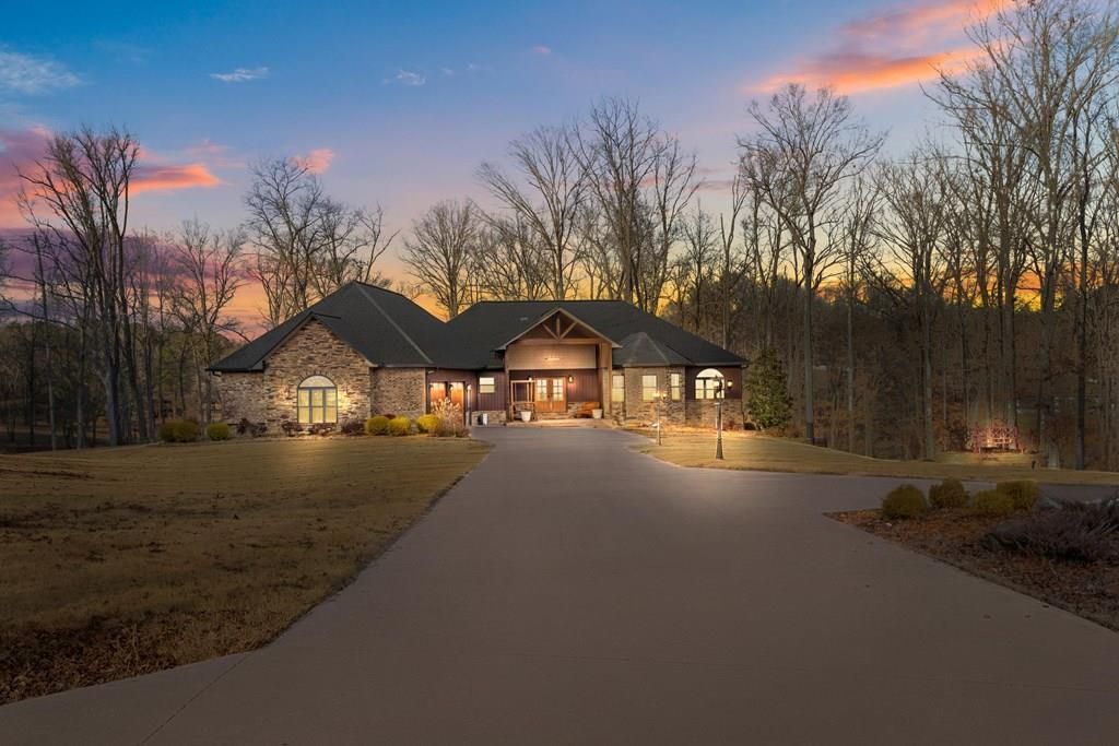 1816 Mckelvy Rd, Camden, TN 38320 Main Photo