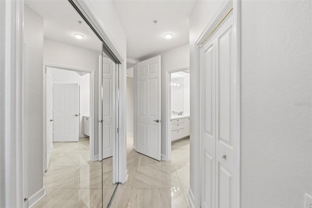 5264 Bouchard Circle, Unit 102, Sarasota, FL 34238 Photo