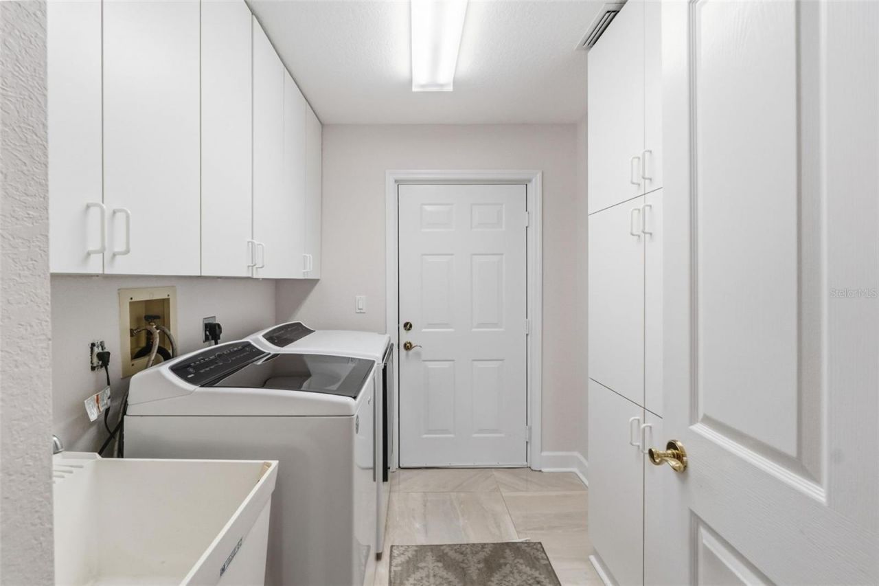 5264 Bouchard Circle, Unit 102, Sarasota, FL 34238 Photo