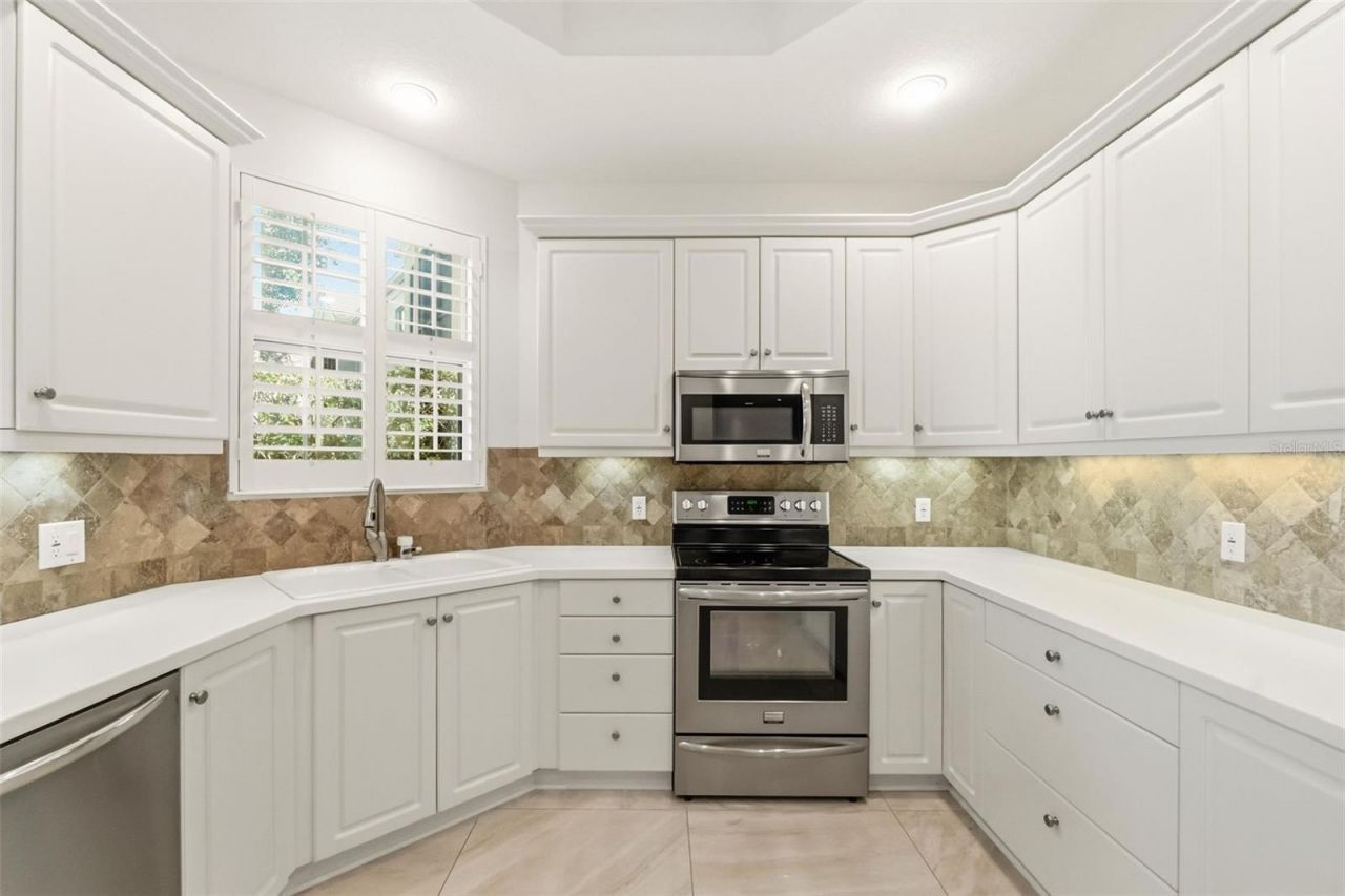 5264 Bouchard Circle, Unit 102, Sarasota, FL 34238 Photo