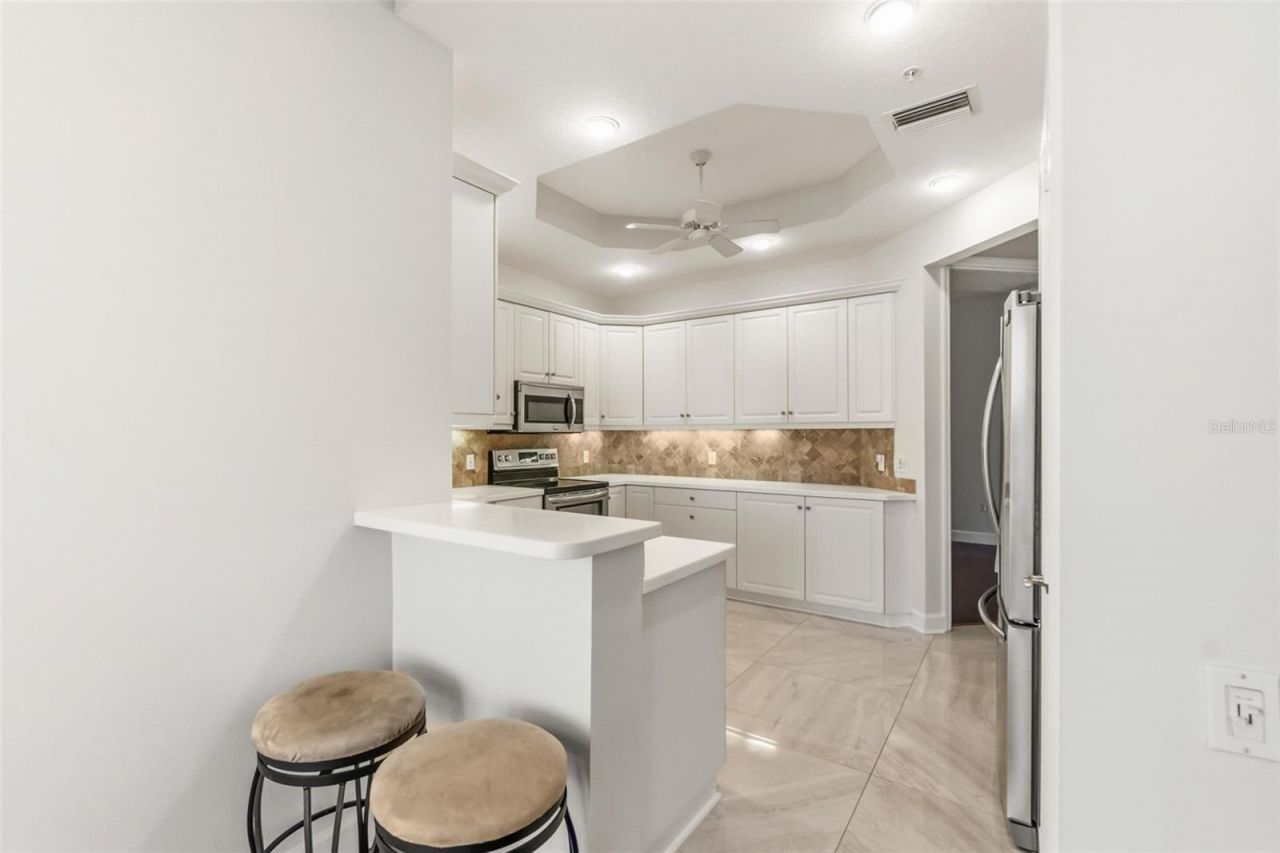 5264 Bouchard Circle, Unit 102, Sarasota, FL 34238 Photo