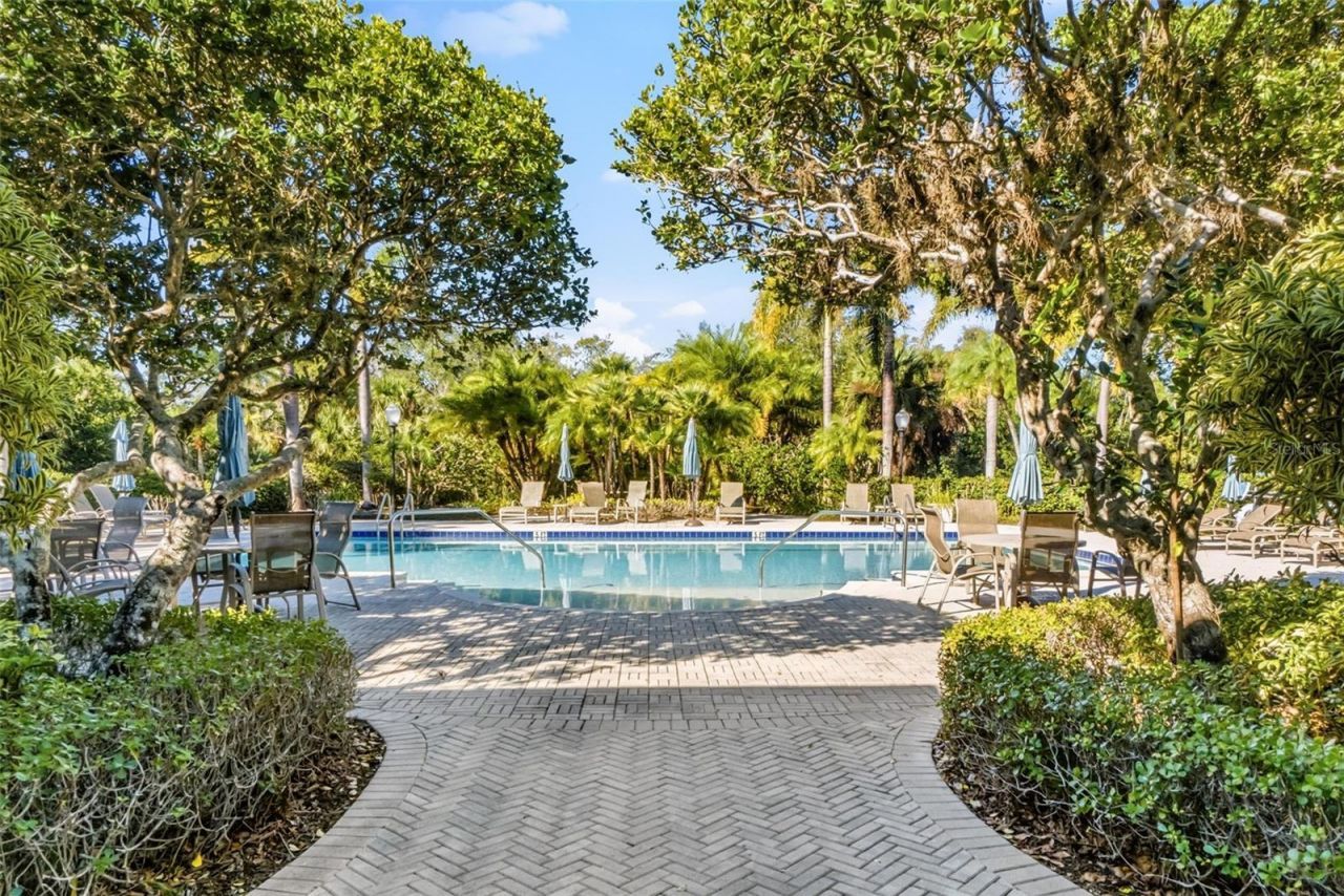 5264 Bouchard Circle, Unit 102, Sarasota, FL 34238 Photo