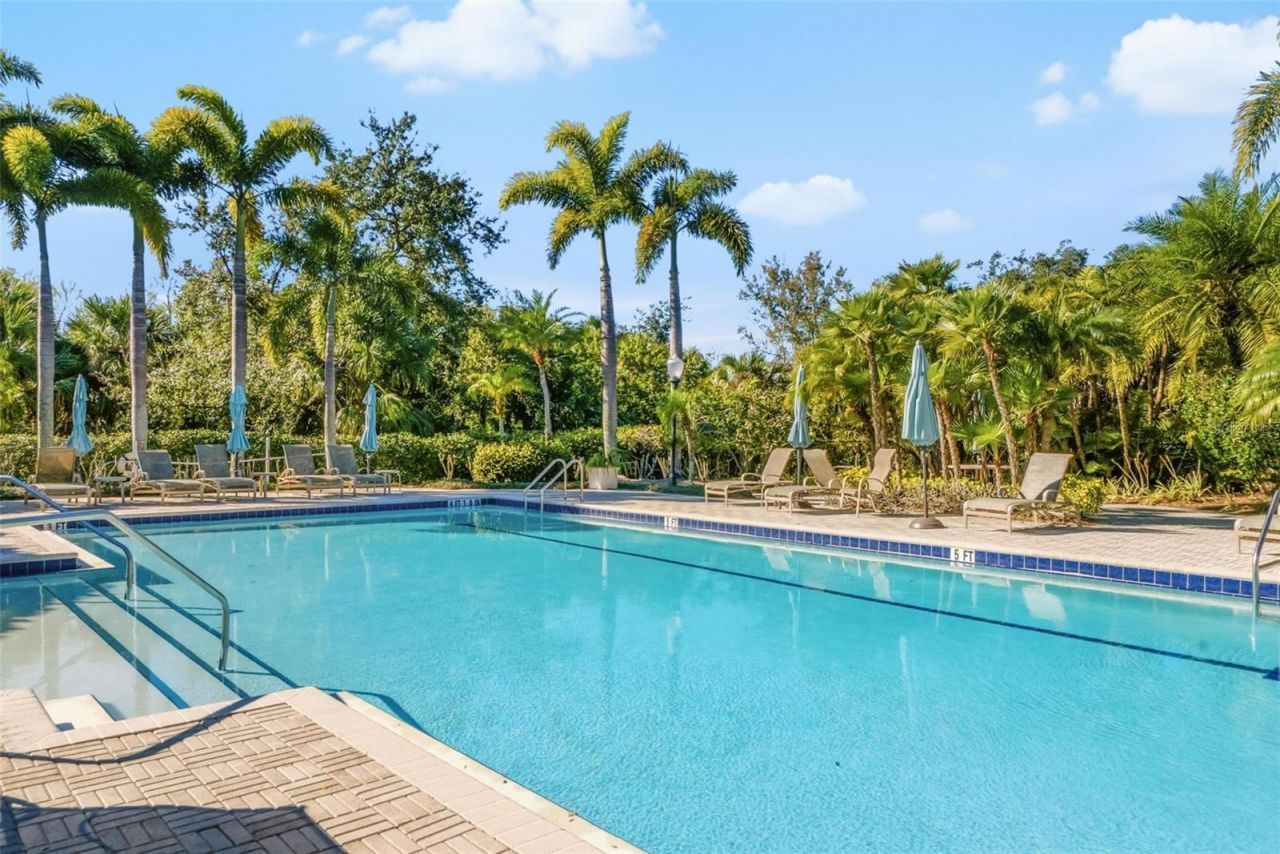 5264 Bouchard Circle, Unit 102, Sarasota, FL 34238 Photo