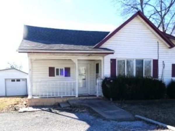 923 E Walnut Street, Rich Hill, MO 64779