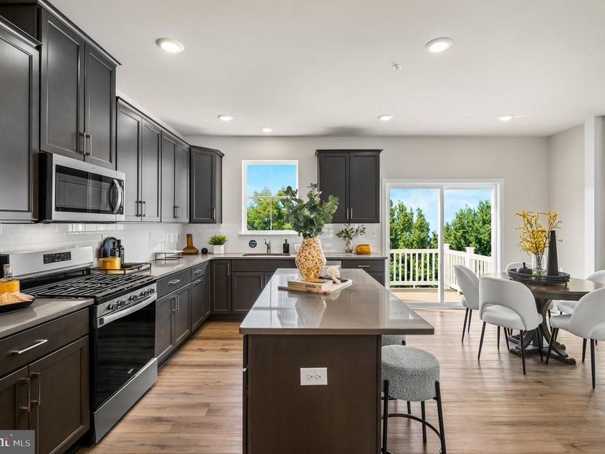 33 E Front Street, Bridgeport, PA 19405 Main Photo