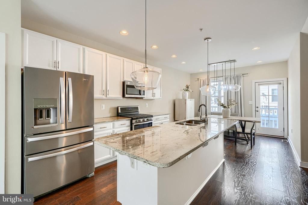 305 Davage Lane, Towson, MD 21286 Main Photo