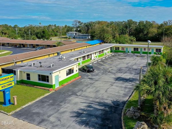 1327 S Ridgewood Avenue, Daytona Beach, FL 32114