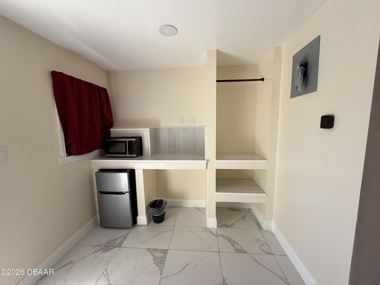 1327 S Ridgewood Avenue, Daytona Beach, FL 32114 Photo