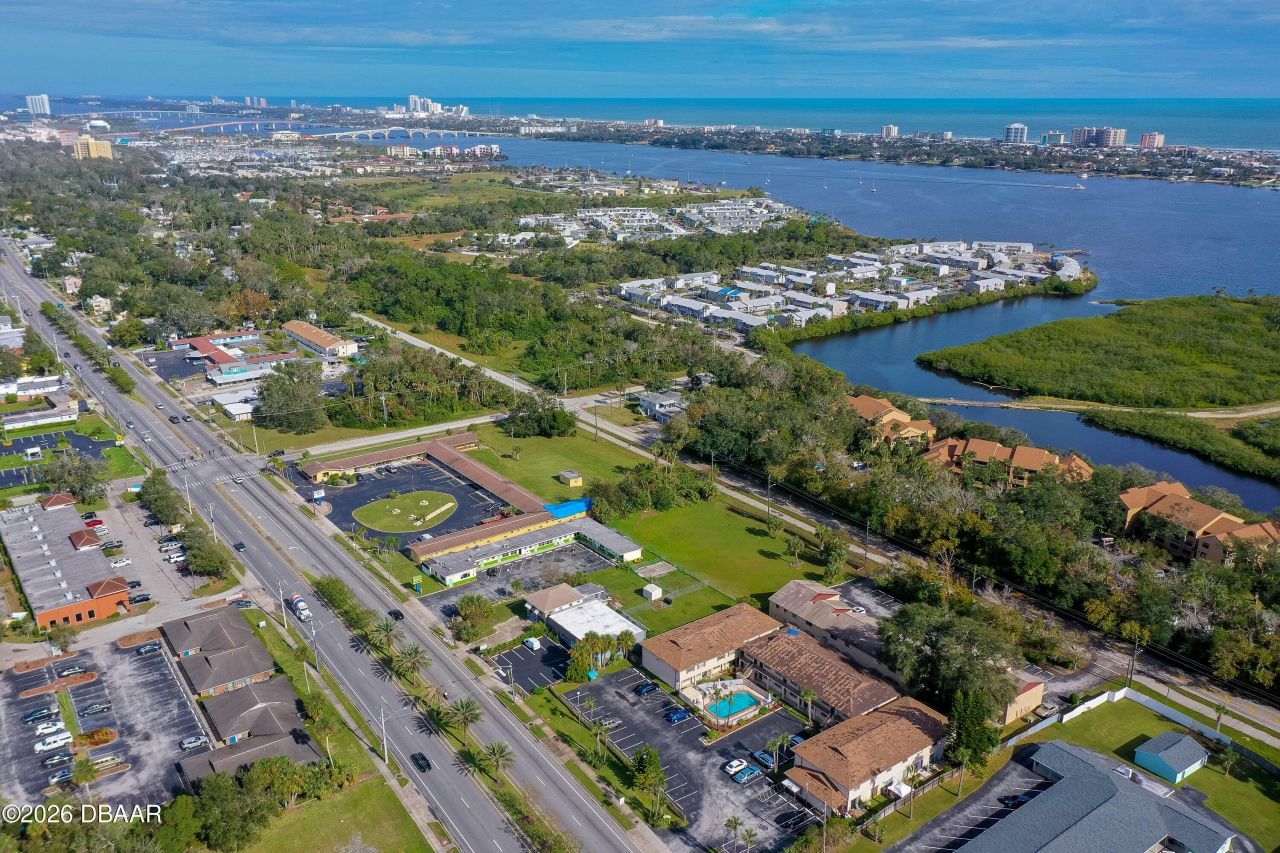 1327 S Ridgewood Avenue, Daytona Beach, FL 32114 Photo