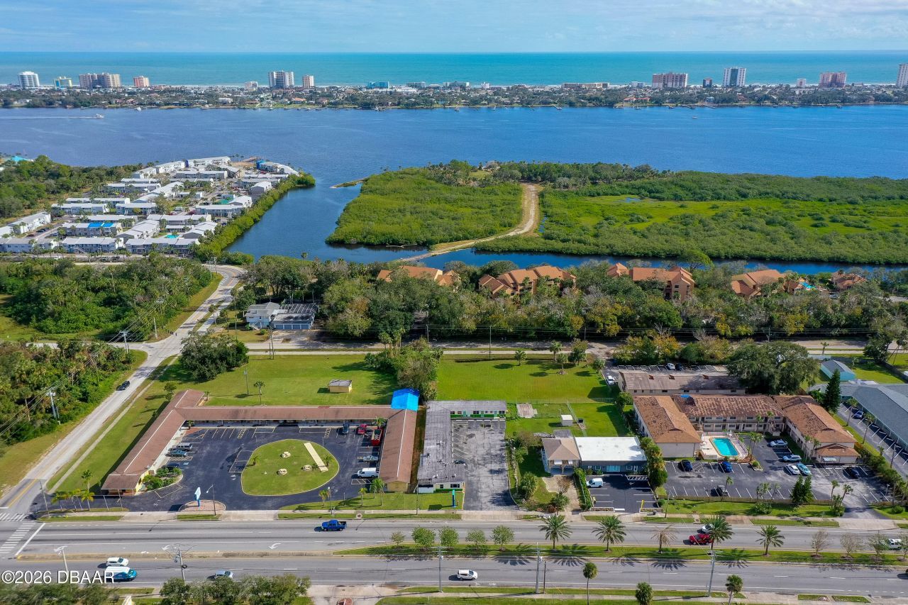 1327 S Ridgewood Avenue, Daytona Beach, FL 32114 Photo