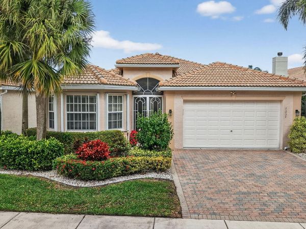 7237 Morocca Lake Drive, Delray Beach, FL 33446