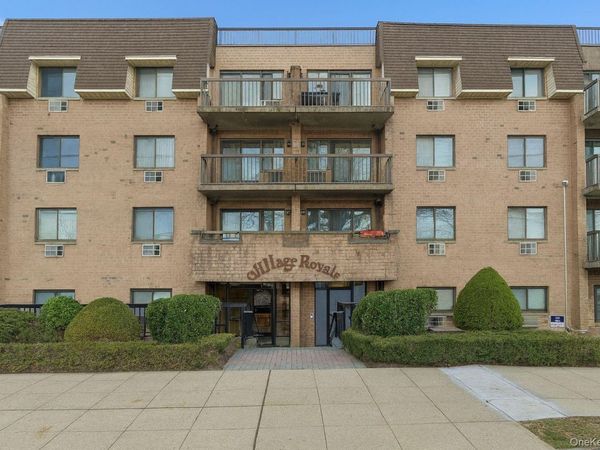 61-12 69th Street, Unit 2M, Middle Village, NY 11379