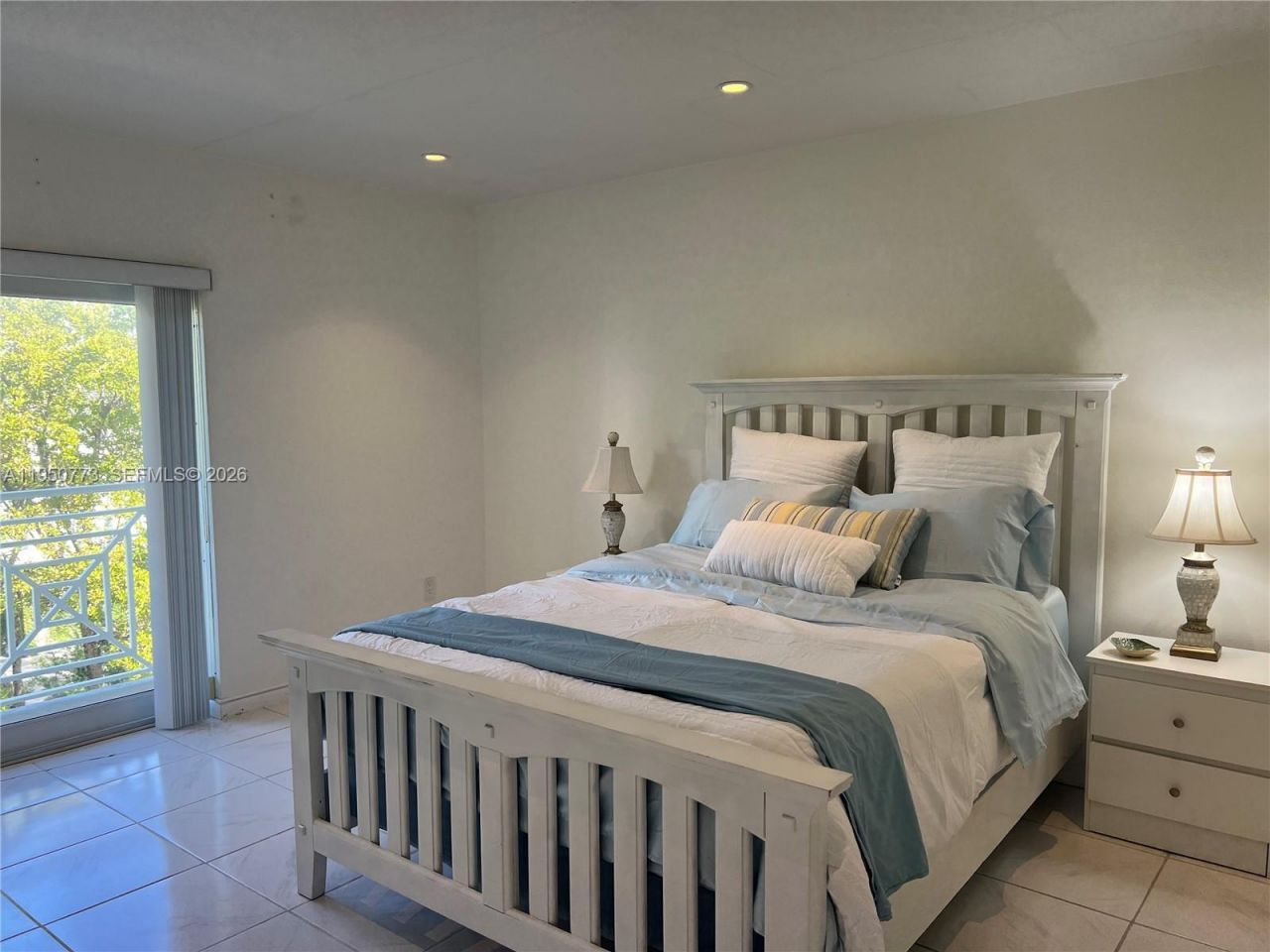 255 Sunrise Dr, Unit 308, Key Biscayne, FL 33149 Photo