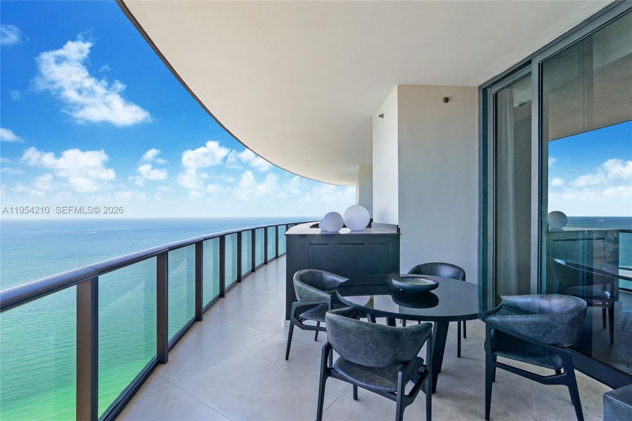 18555 Collins Ave, Unit 4305, Sunny Isles Beach, FL 33160 Photo