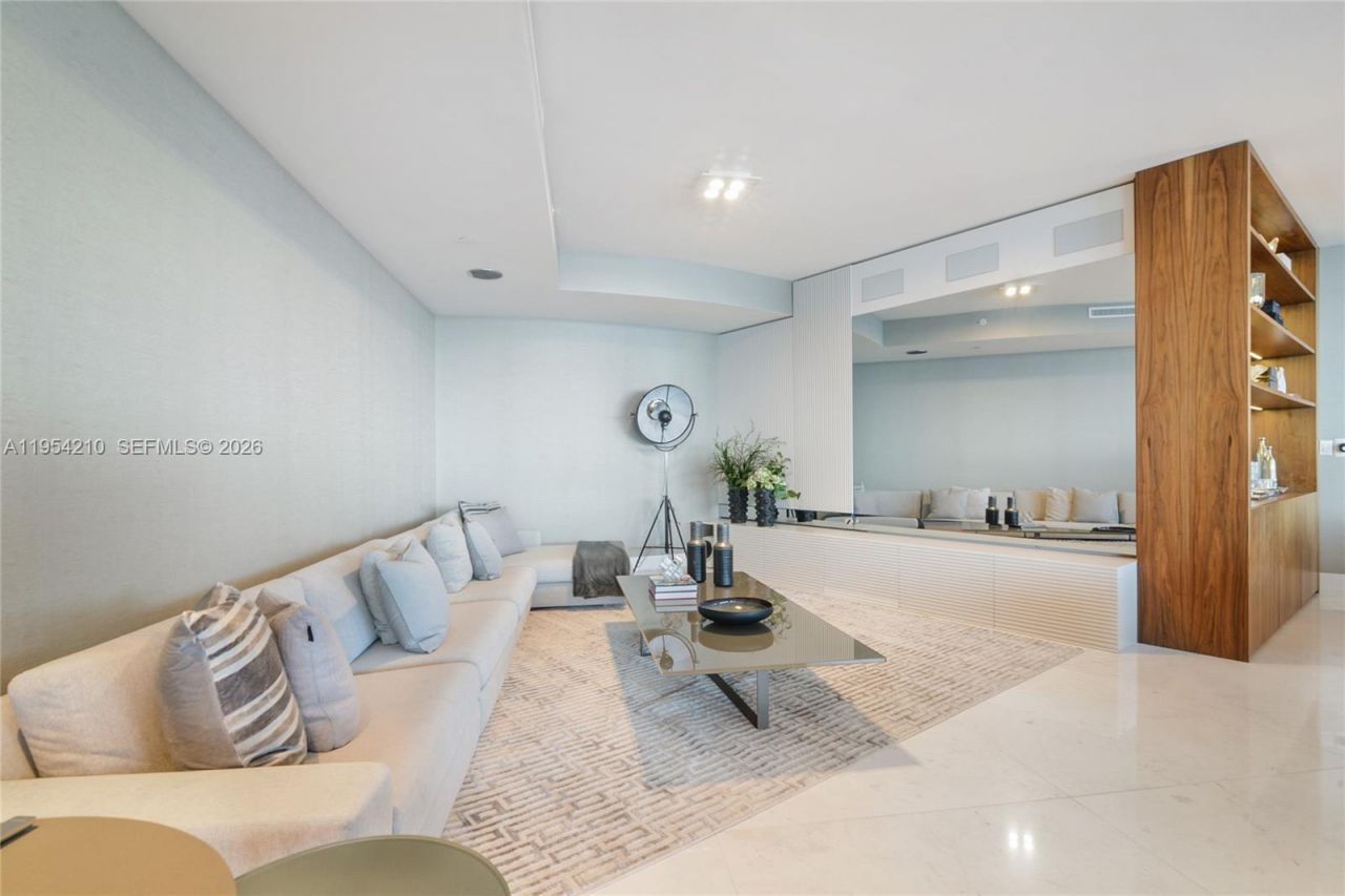 18555 Collins Ave, Unit 4305, Sunny Isles Beach, FL 33160 Photo