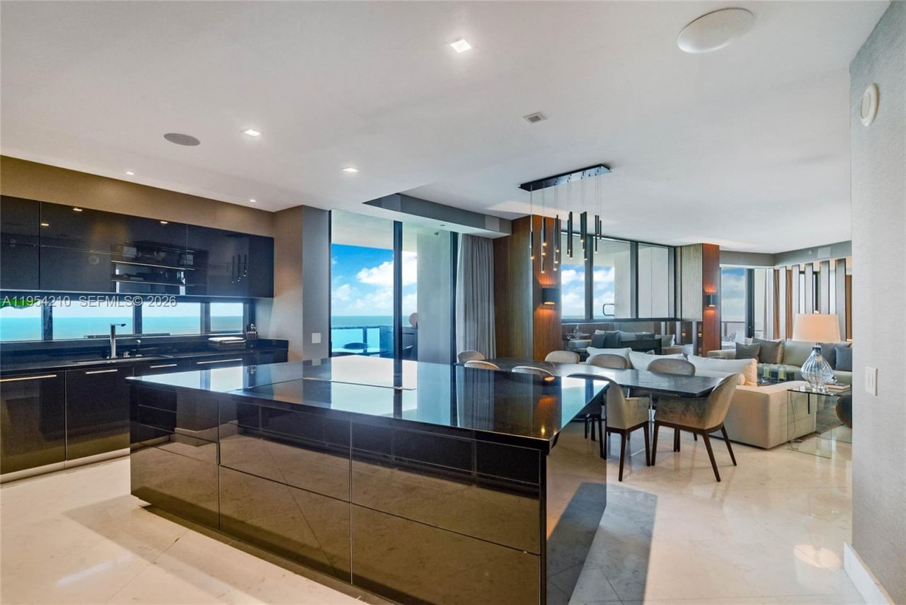 18555 Collins Ave, Unit 4305, Sunny Isles Beach, FL 33160 Photo