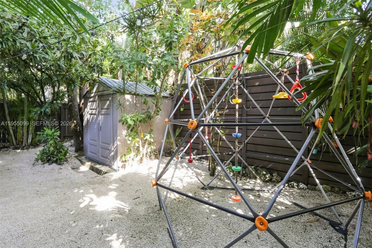 2593 Trapp Ave, Unit 3, Miami, FL 33133 Photo