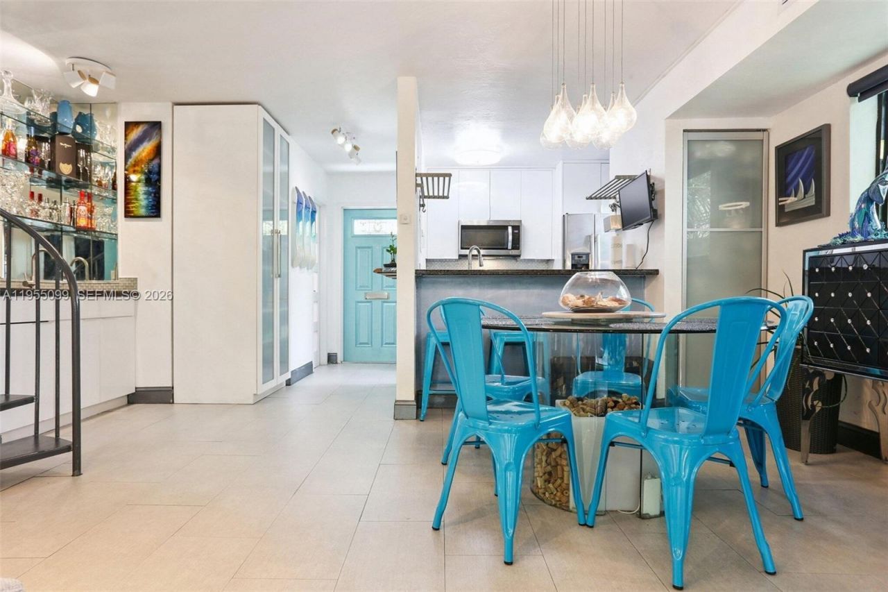 2593 Trapp Ave, Unit 3, Miami, FL 33133 Photo