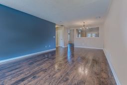 326 Wembley Way photo 4