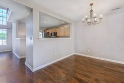 326 Wembley Way photo 4