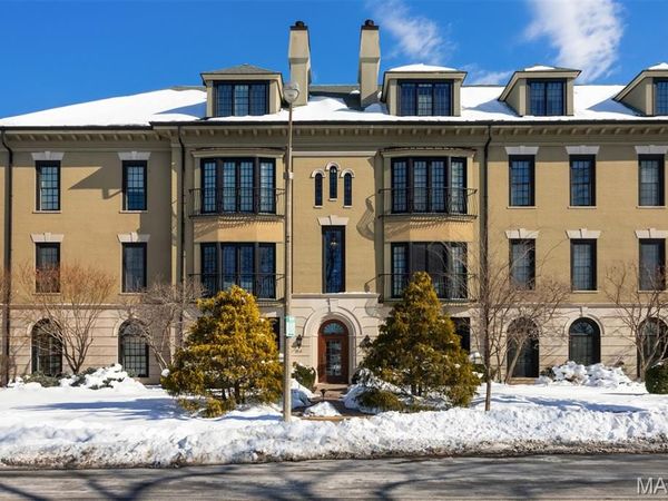 15 Topton Way, Unit 1B, St Louis, MO 63105