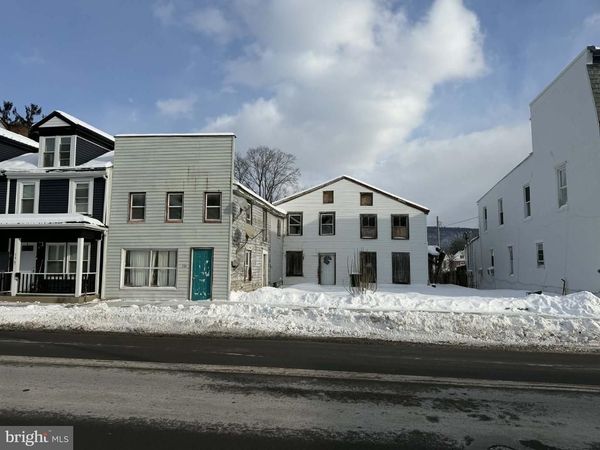 132-134 VALLEY STREET, LEWISTOWN, PA 17044
