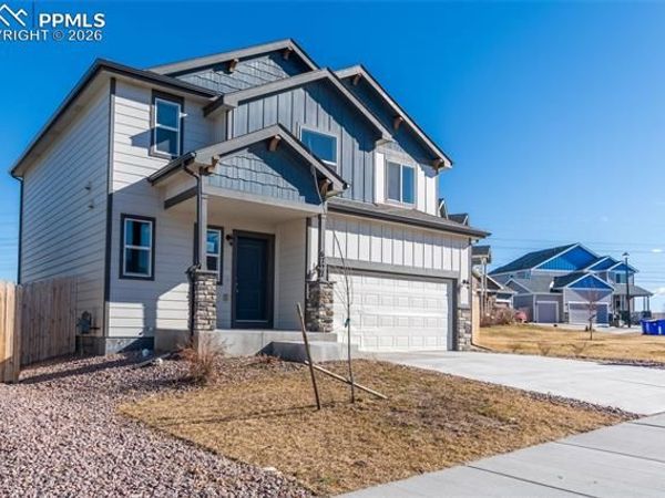 6727 Skuna Drive, Colorado Springs, CO 80925