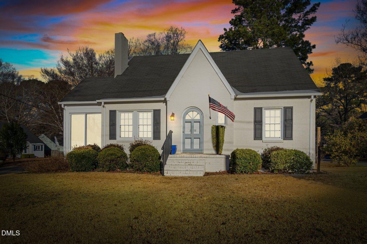 208 Clyde Avenue Nw, Wilson, NC 27893 Main Photo