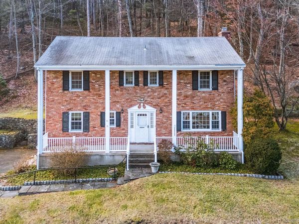 46 Nursery Road, Tuxedo Park, NY 10987