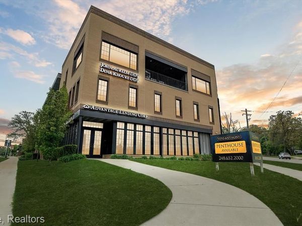 804 N MAIN Street, Rochester, MI 48307