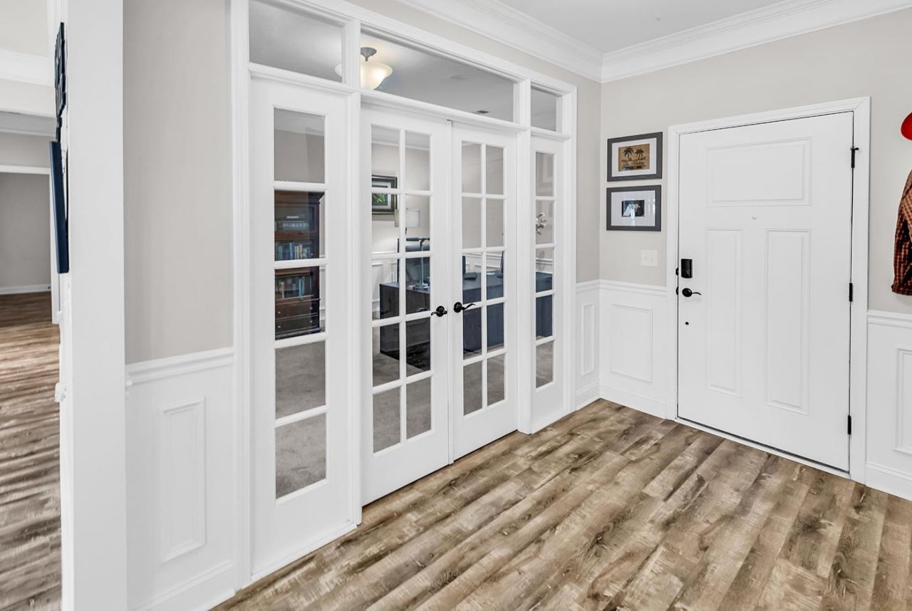 6060 Trieste St. Photo 24