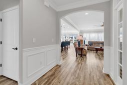 6060 Trieste St. photo 4