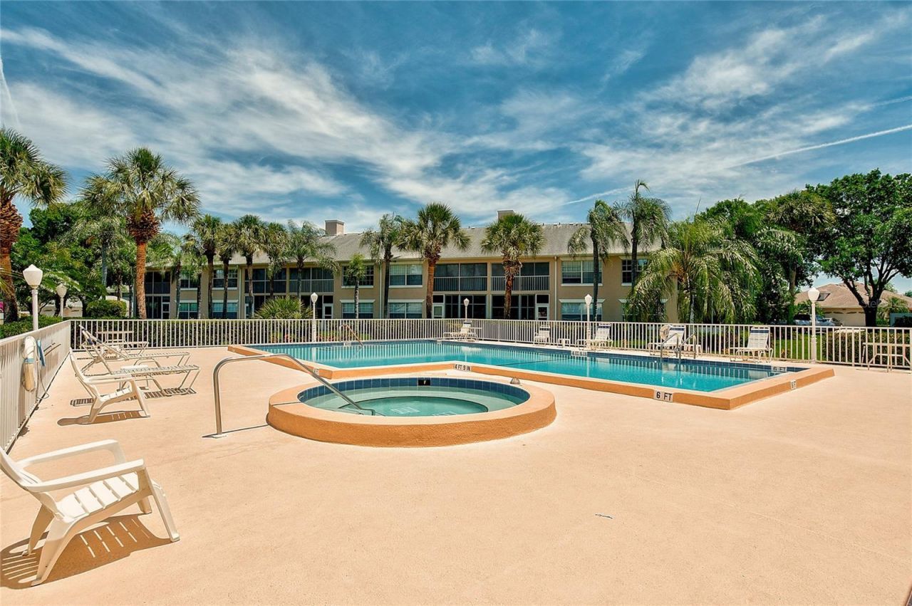 4215 Caddie Drive E, Unit 102, Bradenton, FL 34203 Photo