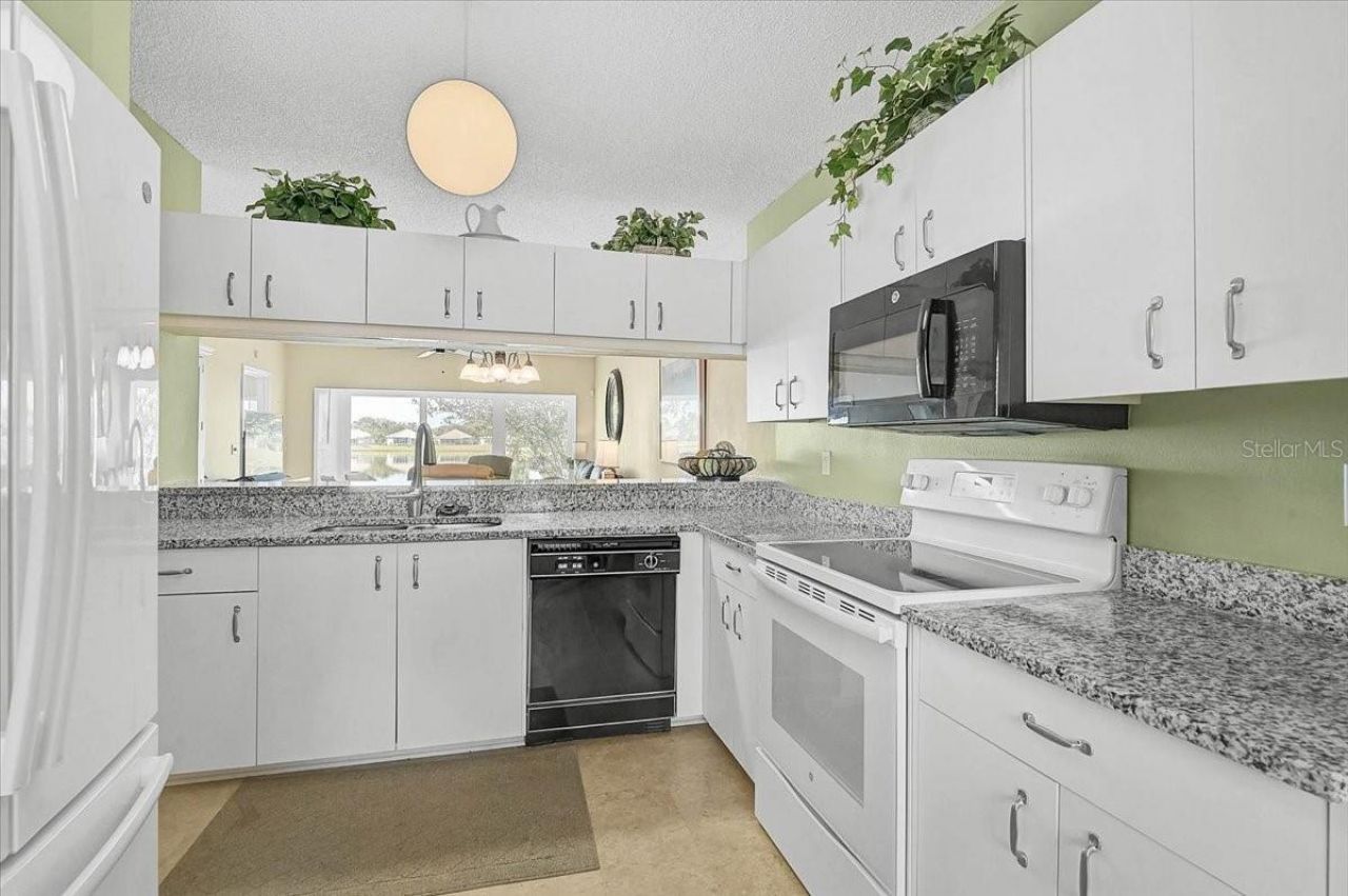 4215 Caddie Drive E, Unit 102, Bradenton, FL 34203 Photo