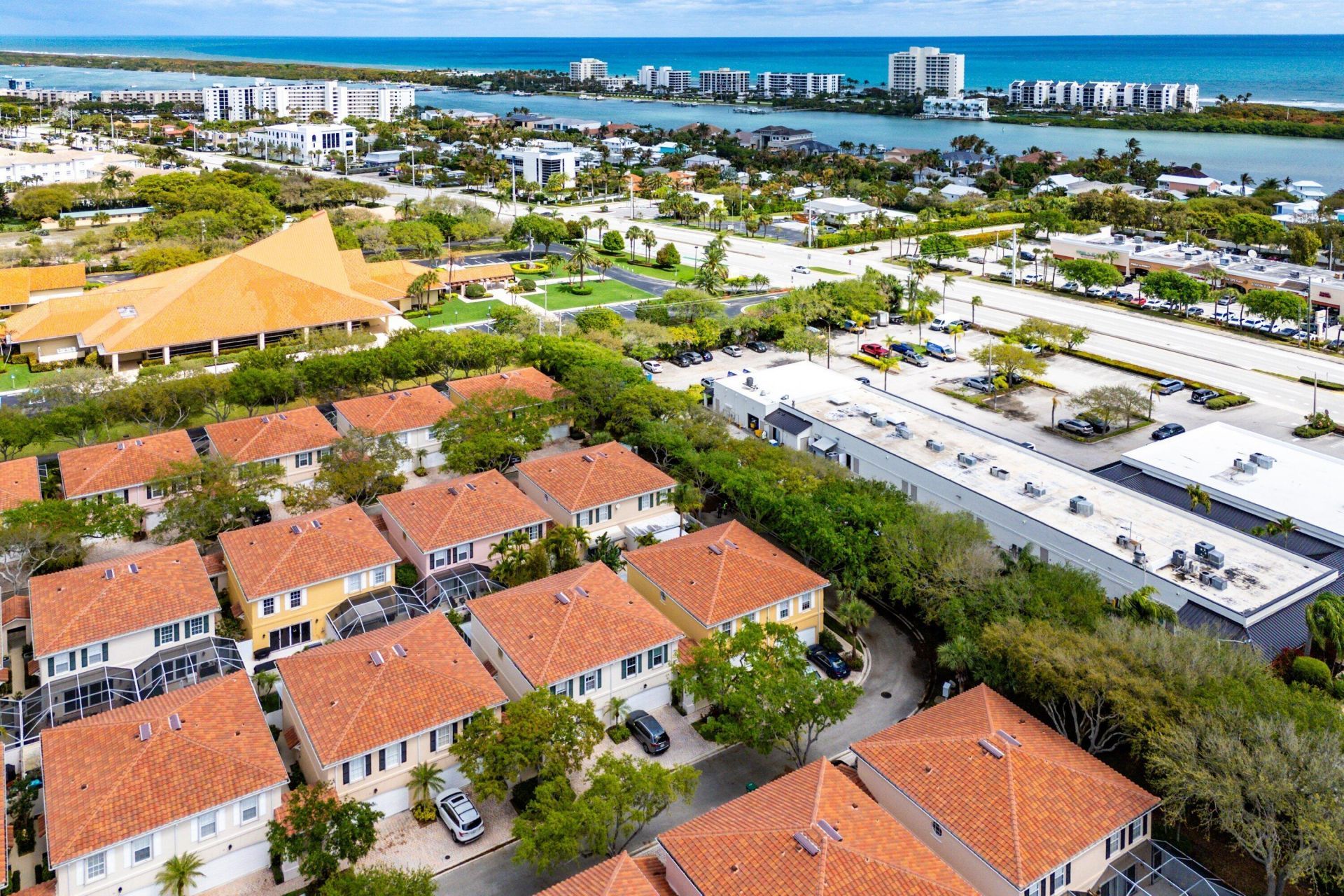 37 Tall Oaks Circle, Tequesta, FL 33469 Photo