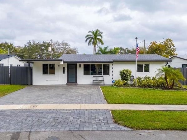 5070 SW 94 Terrace, Cooper City, FL 33328