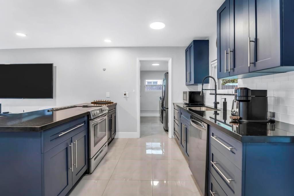 5070 SW 94 Terrace, Cooper City, FL 33328 Photo