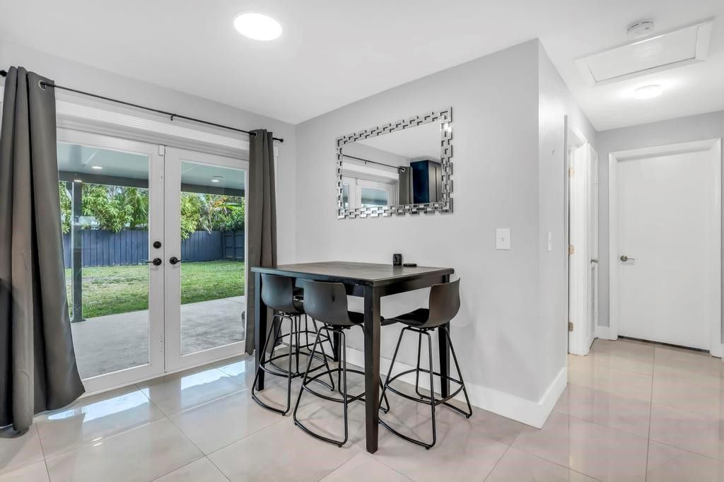 5070 SW 94 Terrace, Cooper City, FL 33328 Photo