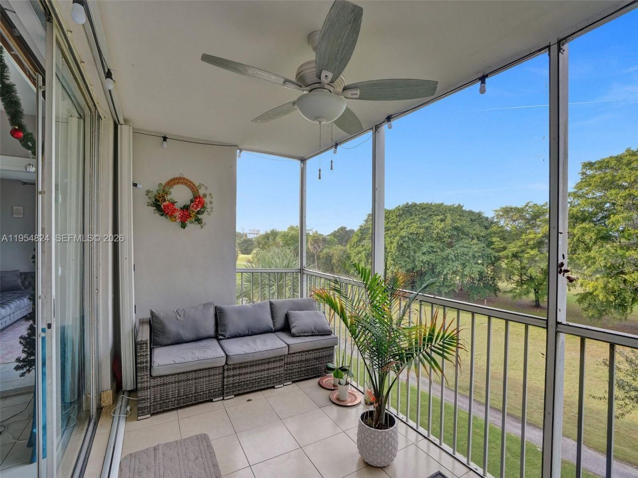 2651 S Course Dr, Unit 410, Pompano Beach, FL 33069 Photo